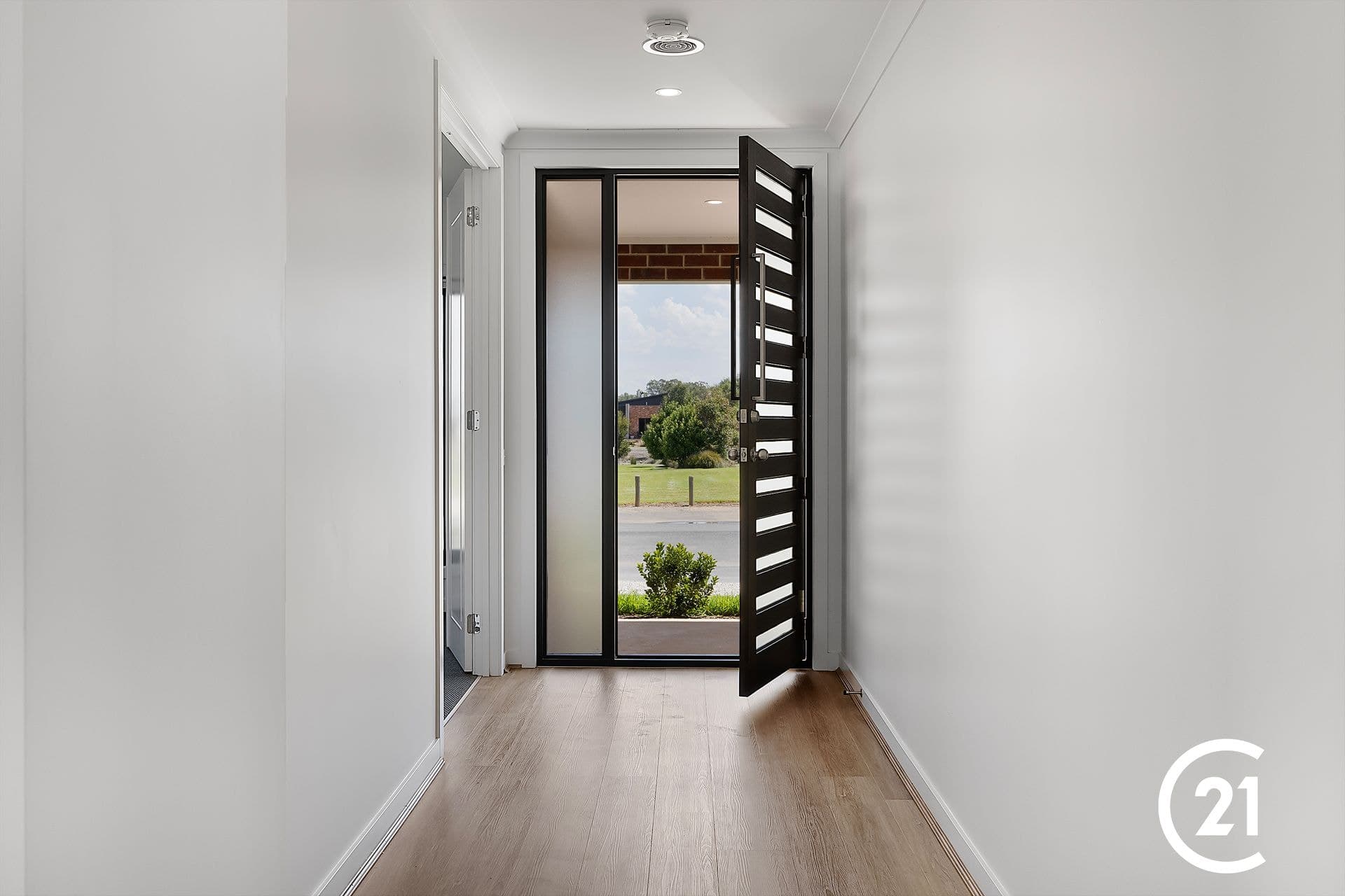 14 Black Swan Boulevard, Moama, NSW, 2731, Moama - Thumbnail 2