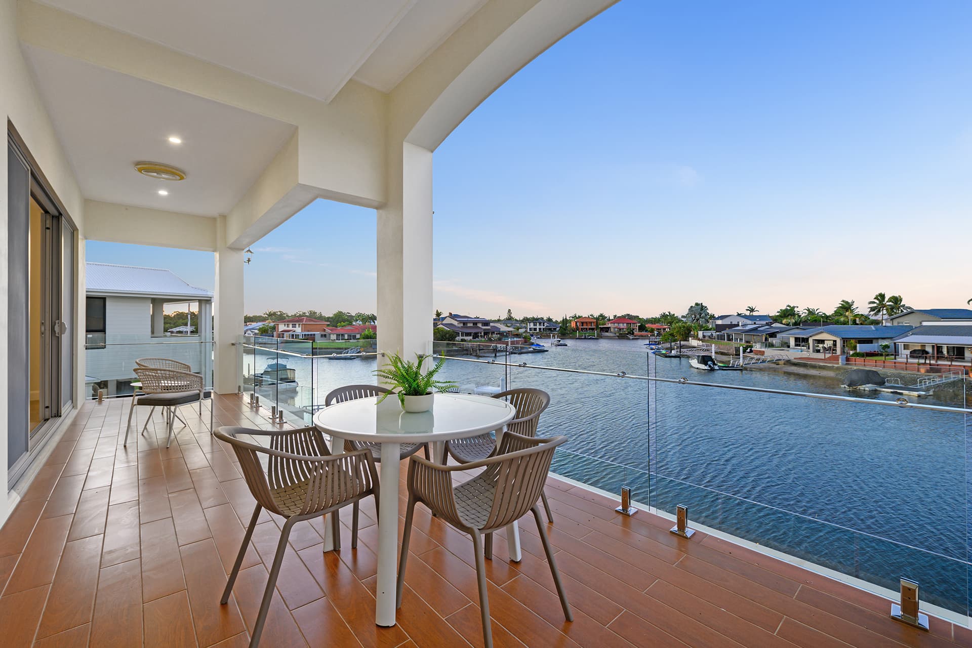 22 Erave Avenue, Runaway Bay, QLD, 4216, Runaway Bay - Thumbnail 4