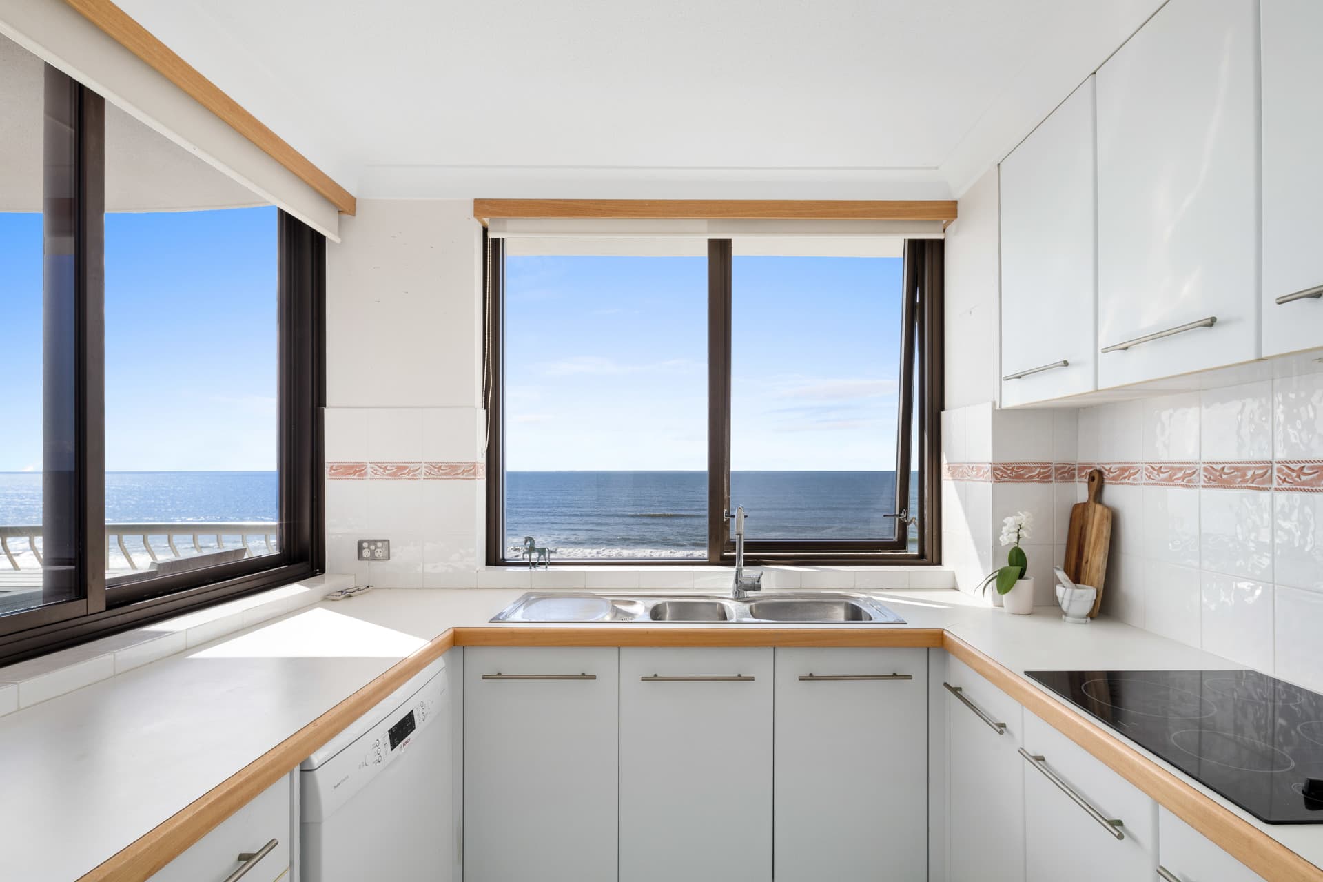 16/125 Albatross Avenue, Mermaid Beach, QLD, 4218, Mermaid Beach - Thumbnail 3