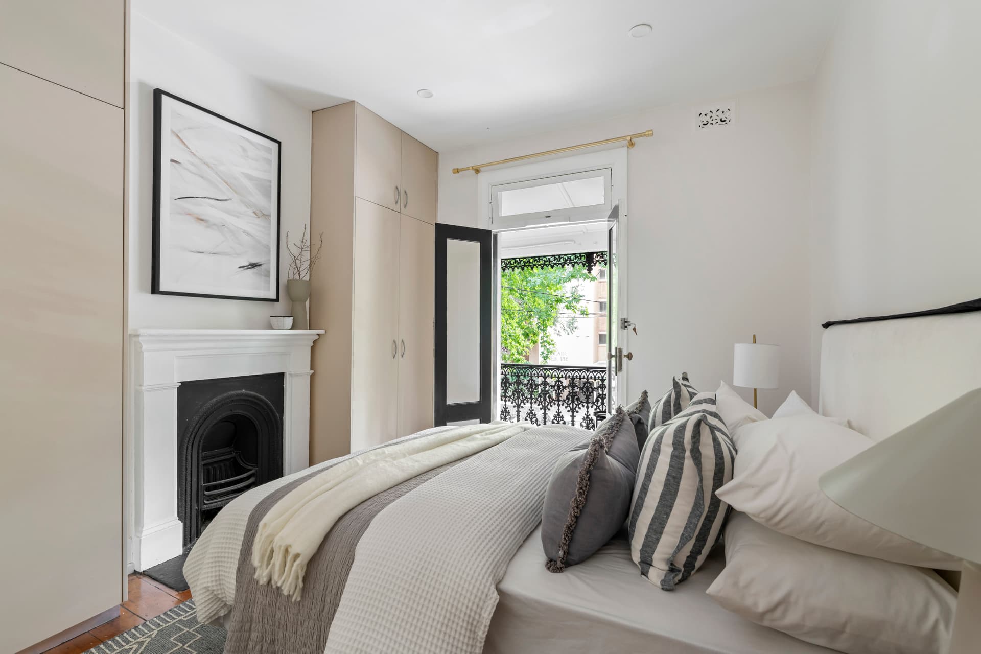 197 Sutherland  Street, Paddington, Paddington - Thumbnail 2