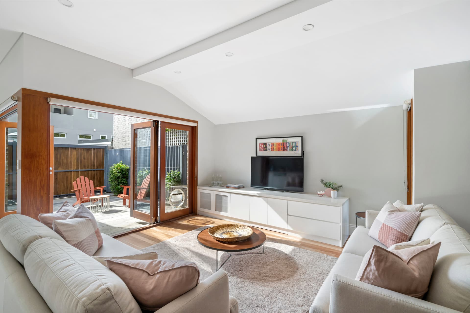 82 Rawson Avenue, Queens Park, Queens Park - Image 1
