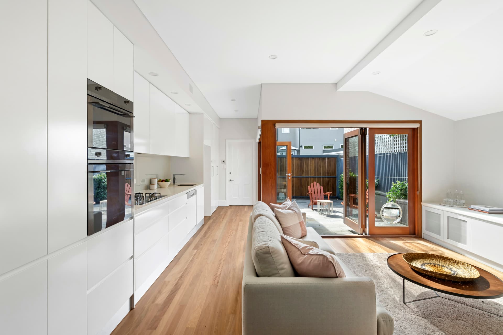 82 Rawson Avenue, Queens Park, Queens Park - Thumbnail 6