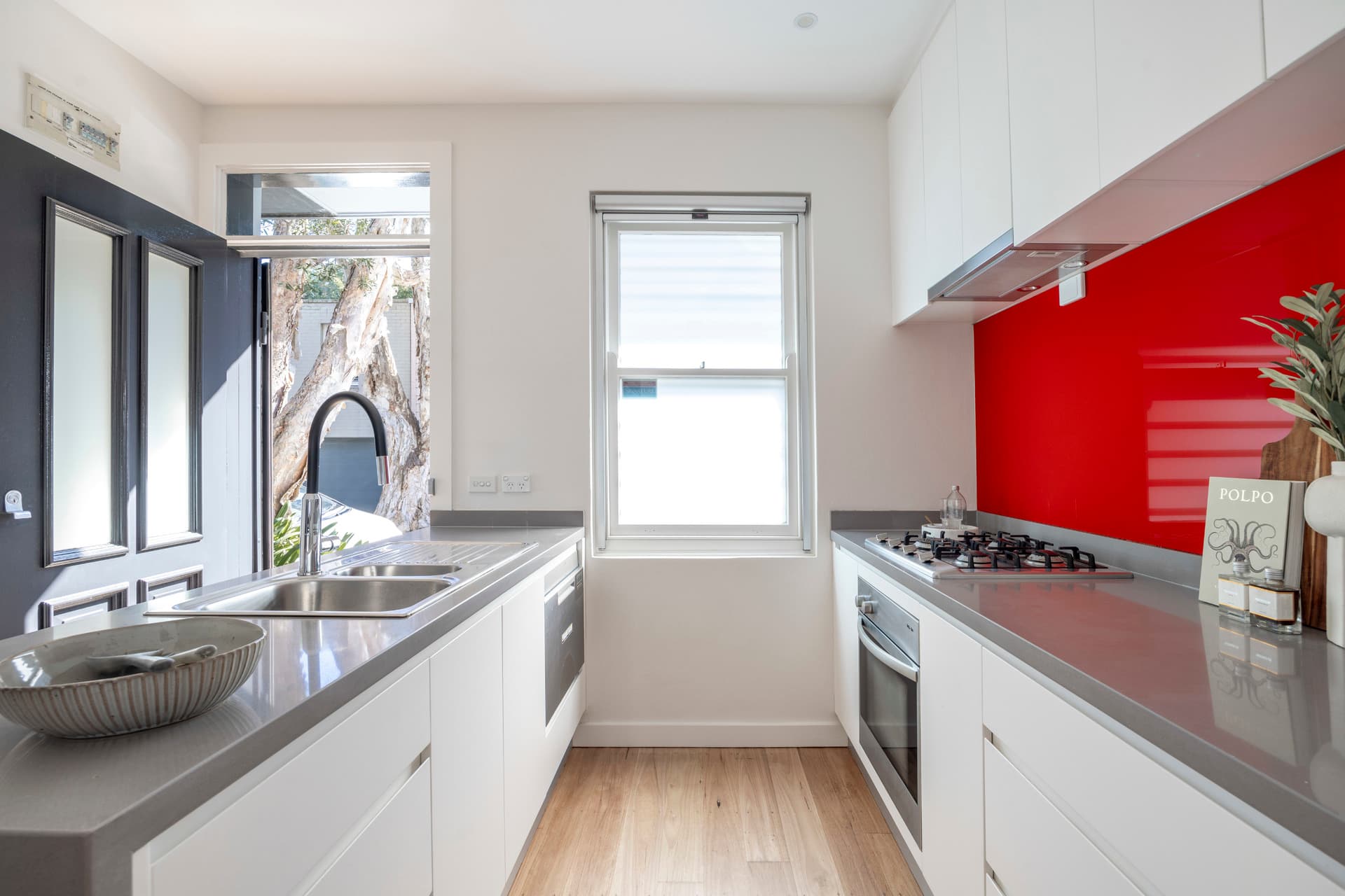37 Iris  Street, Paddington, Paddington - Thumbnail 2