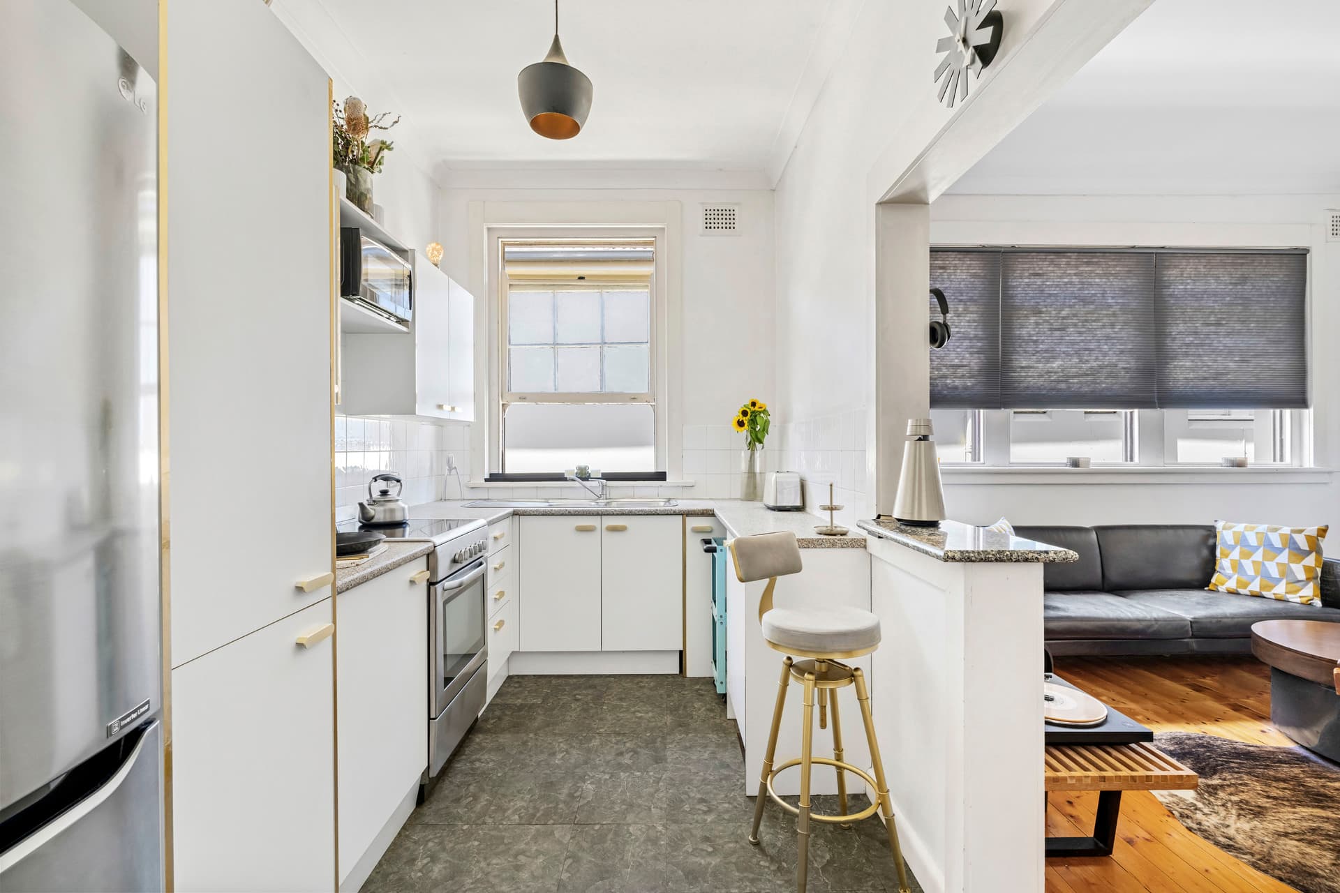 5/129 Hastings Parade, North Bondi, North Bondi - Image 1
