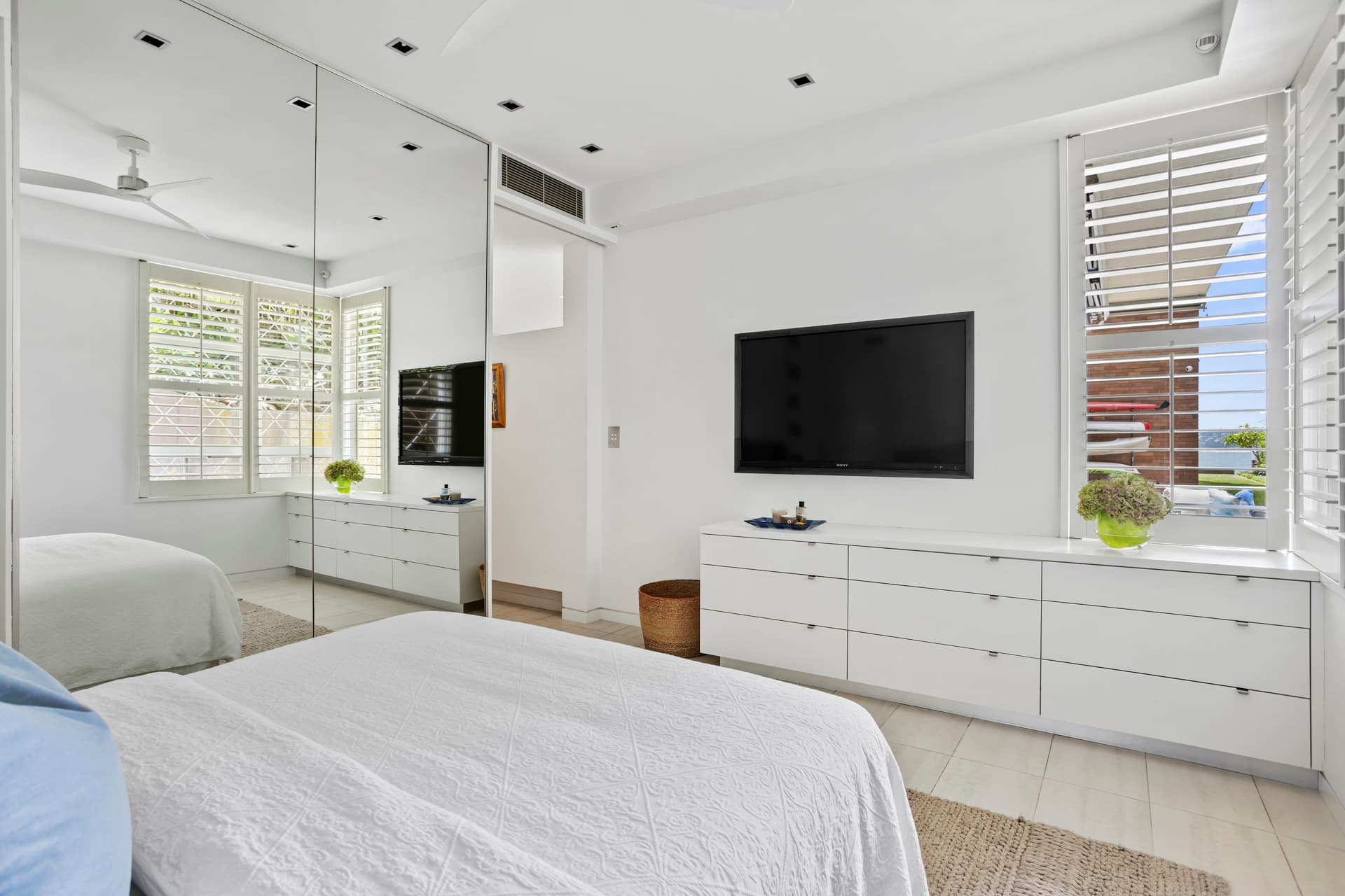 2/85 Yarranabbe  Road, Darling Point, Darling Point - Thumbnail 2
