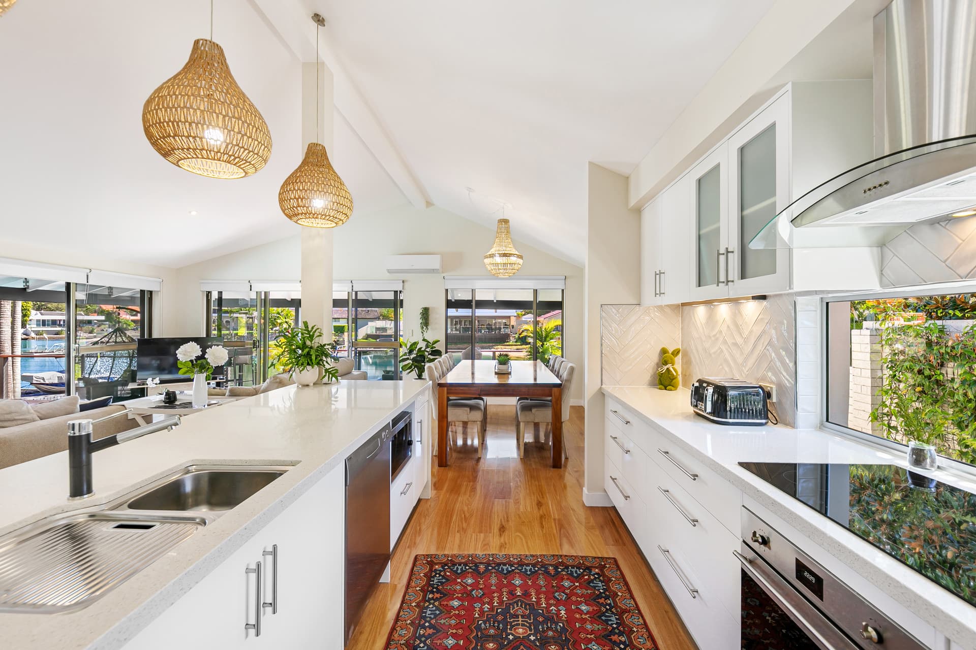 3 Kingfish Court, Palm Beach, QLD, 4221, Palm Beach - Thumbnail 6