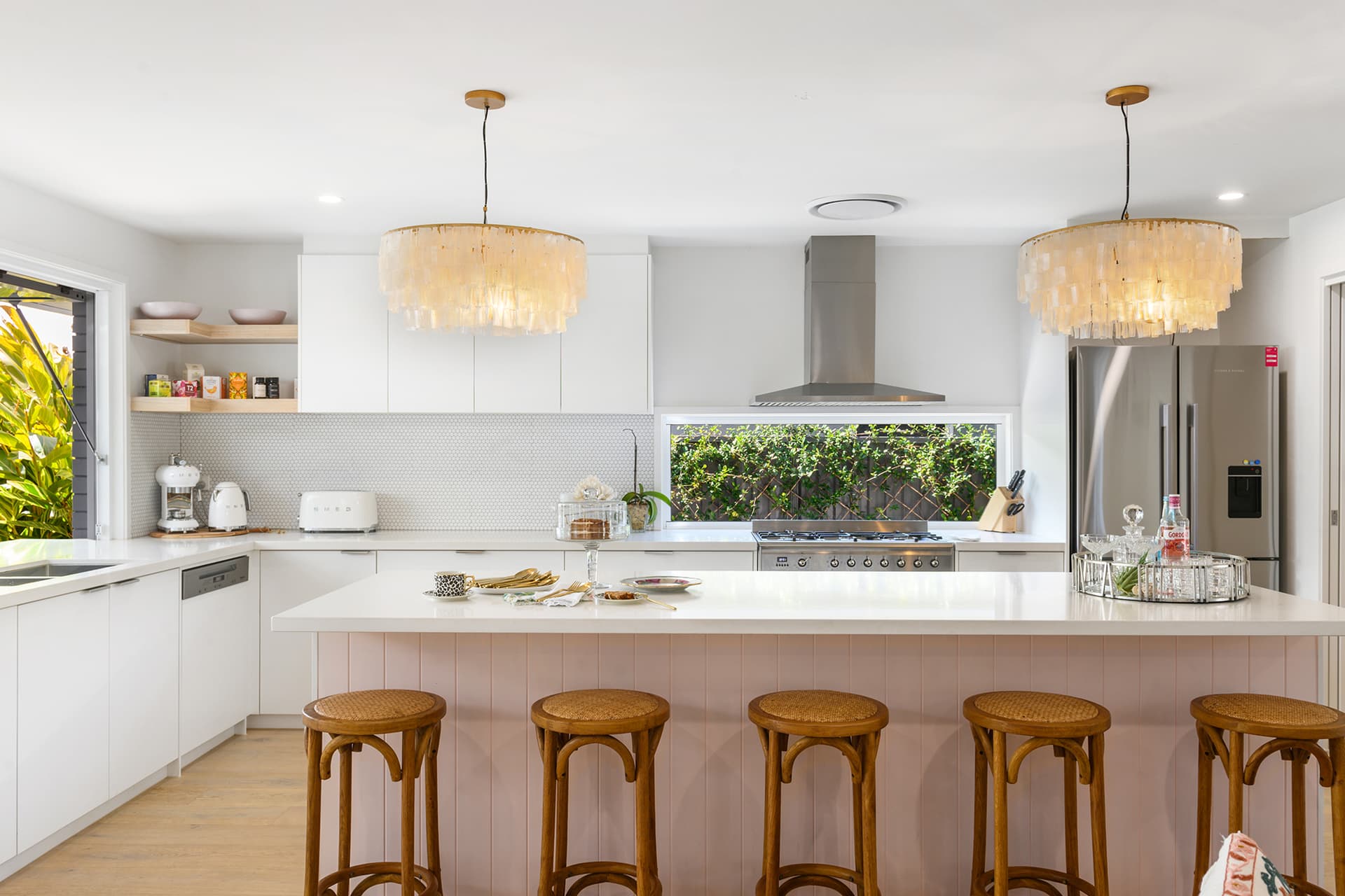 10/165 Victoria  Road, Bellevue Hill, Burleigh Waters - Thumbnail 2