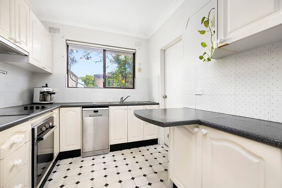 4/37-39 Sir Thomas Mitchell Road, Bondi Beach, Bondi Beach - Image 1