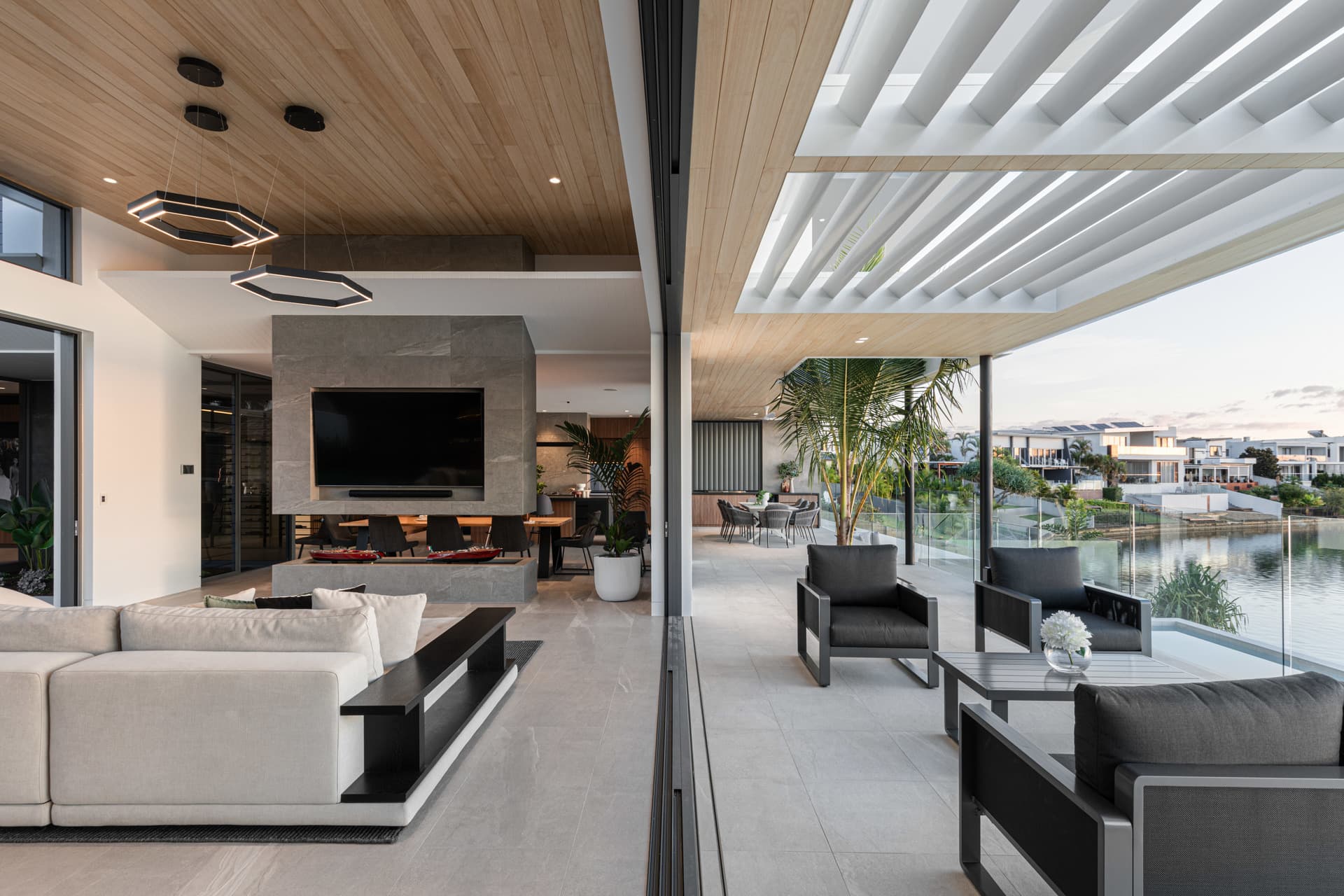 150 Sir Bruce Small Boulevard, Benowa Waters, QLD, 4217, Benowa - Thumbnail 5