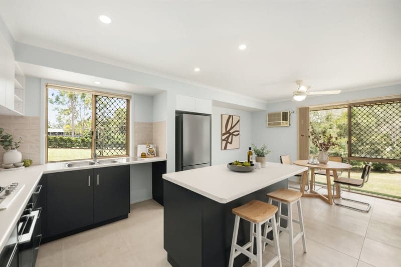 52 Mitchell Street, Barellan Point - Thumbnail 8