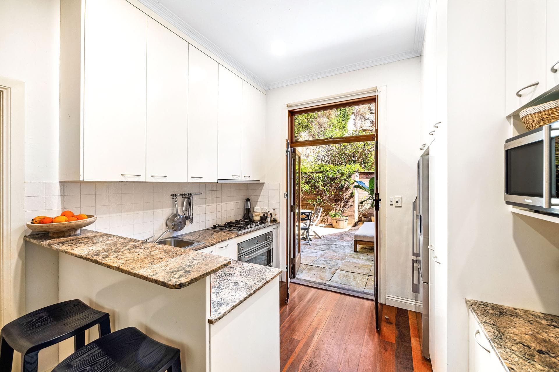 1/70 Birriga Road, Bellevue Hill, Forest Lake - Thumbnail 2