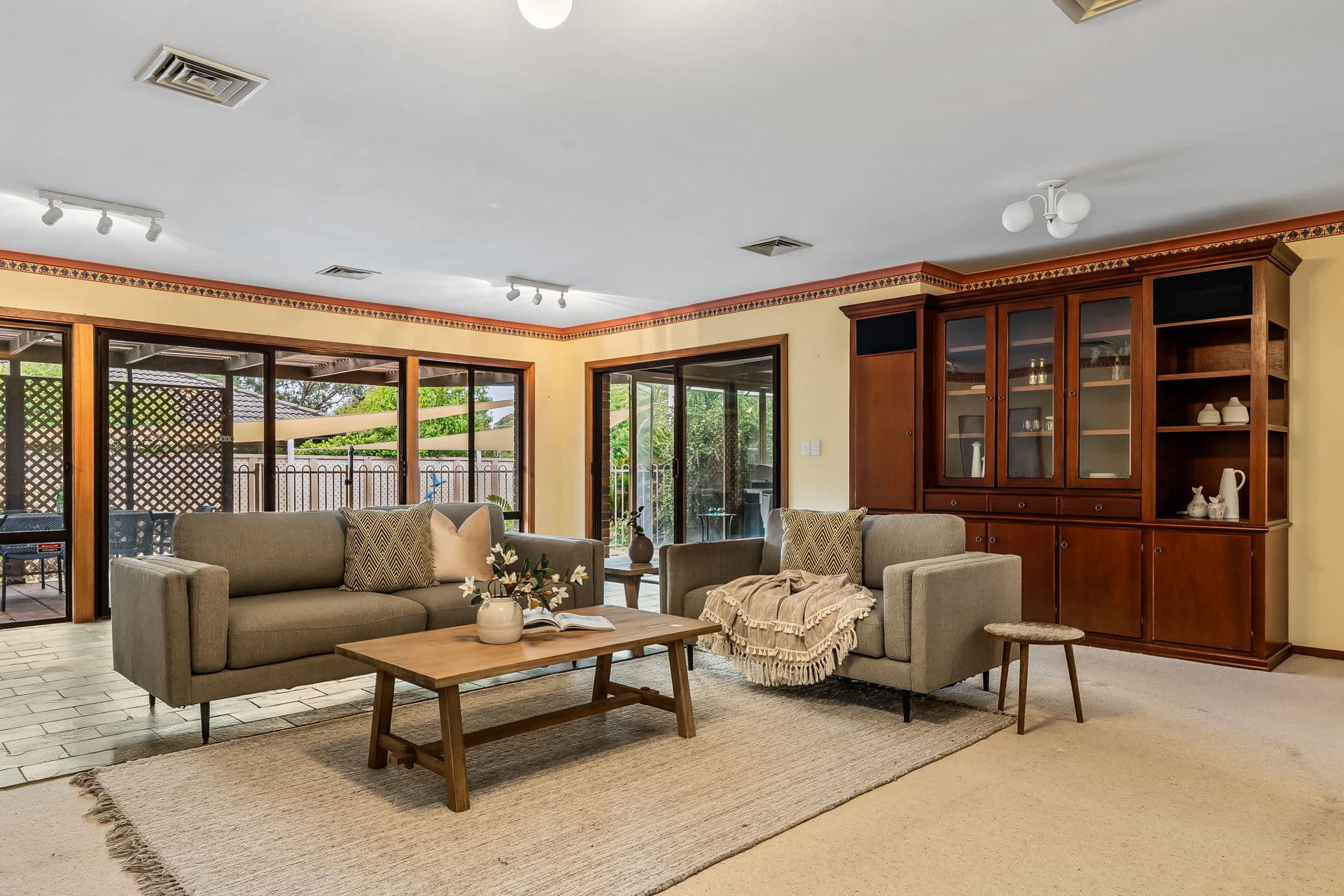 6 Maple Avenue, Aberfoyle Park - Thumbnail 2