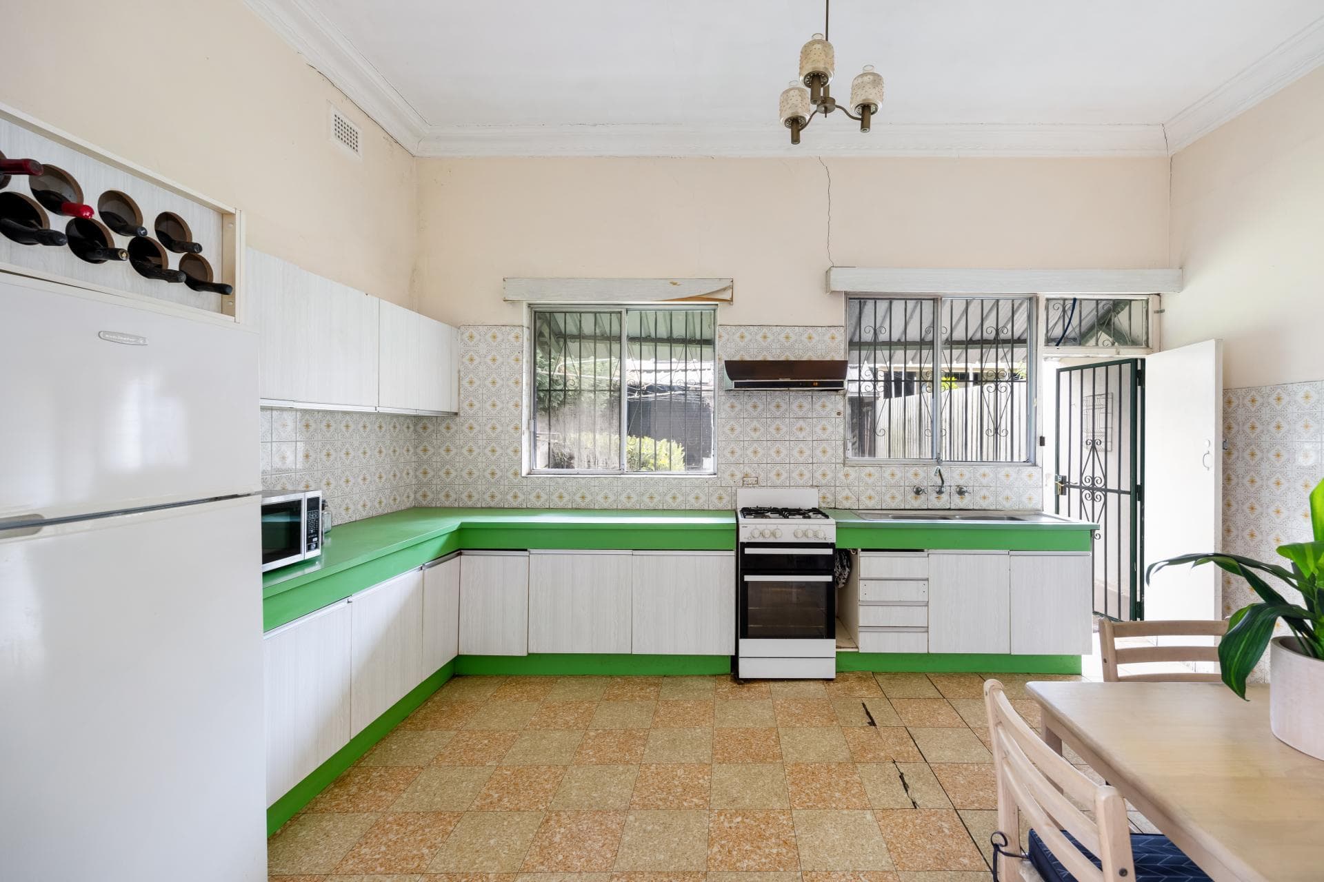 3 Alt Street, Queens Park, Queens Park - Image 1