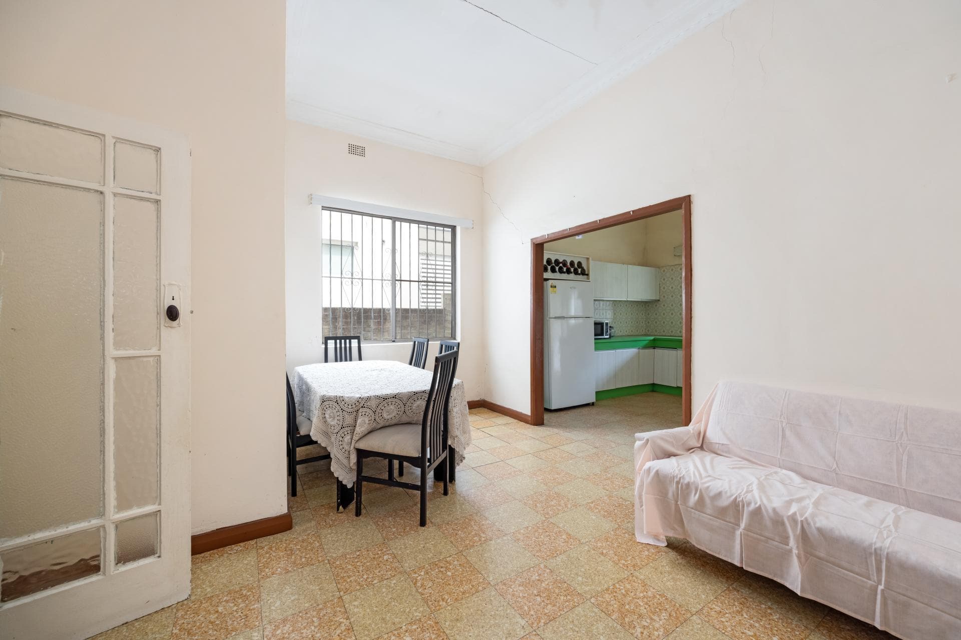 3 Alt Street, Queens Park, Queens Park - Thumbnail 2