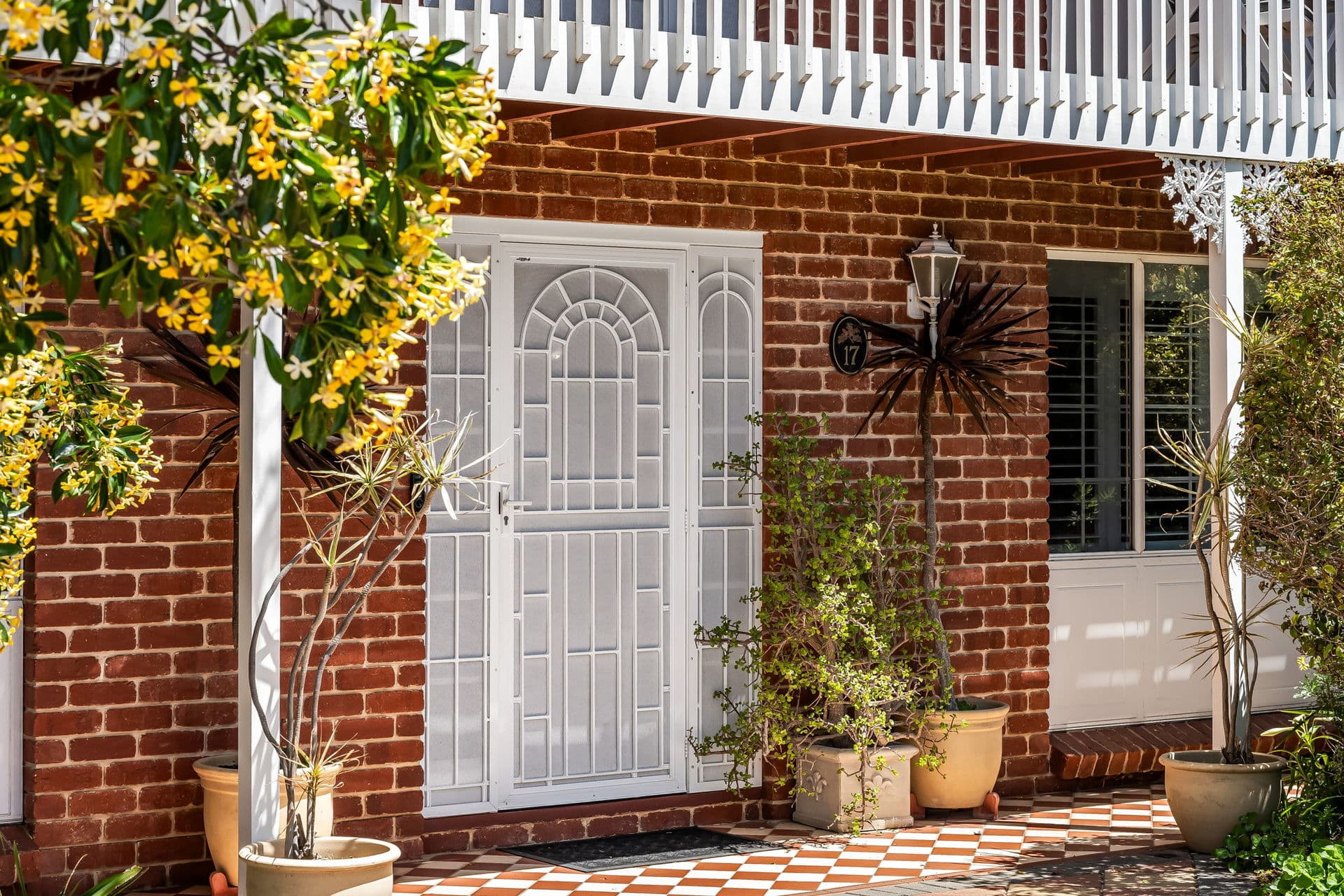 17 Nungamoora Street, Hallett Cove - Thumbnail 2