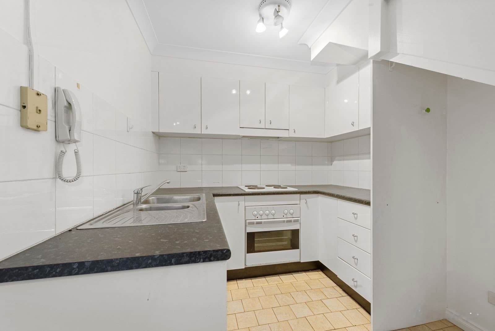 3/170 Wyndham  Street, Alexandria, Alexandria - Image 1