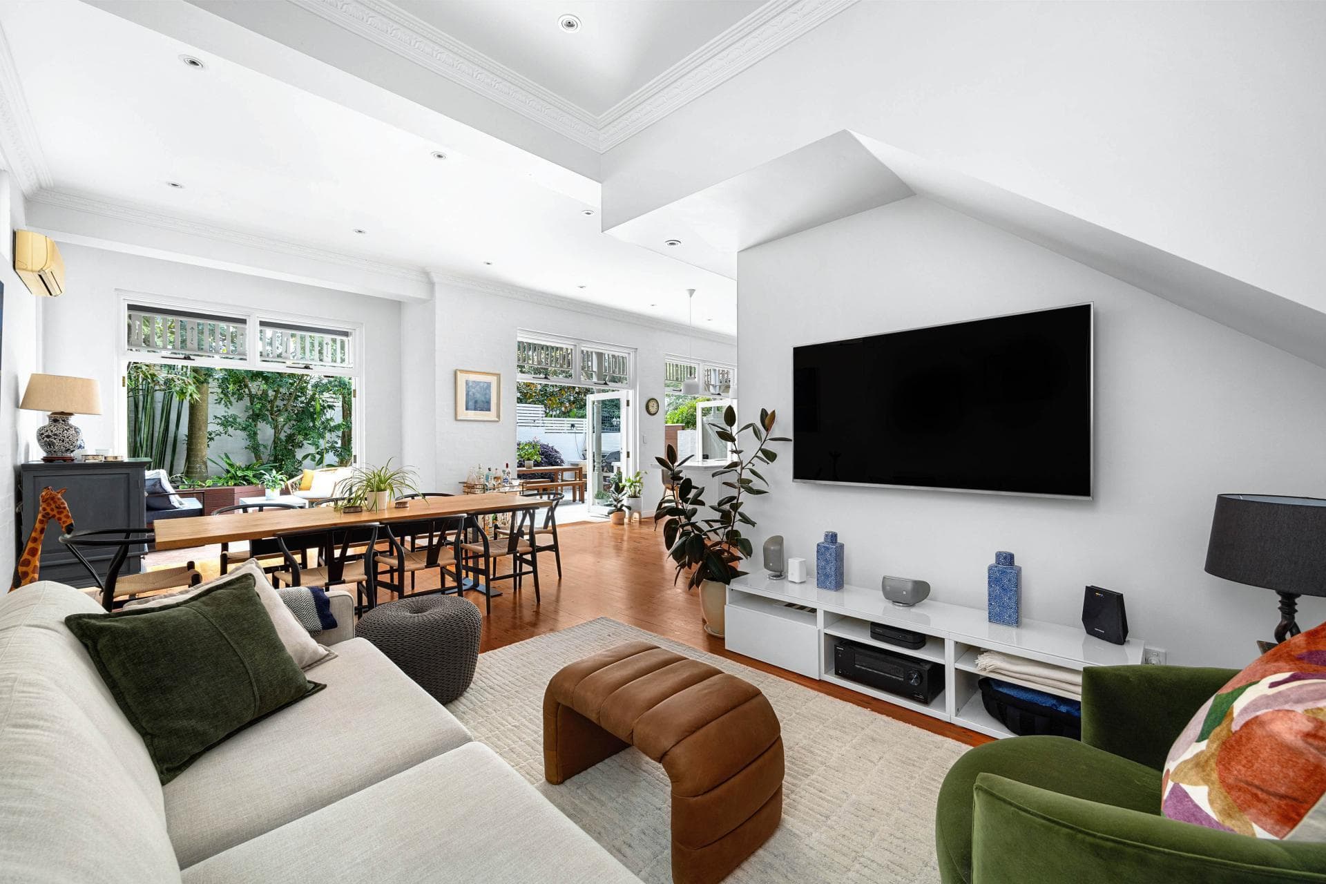 44 Queens Park Road, Queens Park, Queens Park - Thumbnail 8