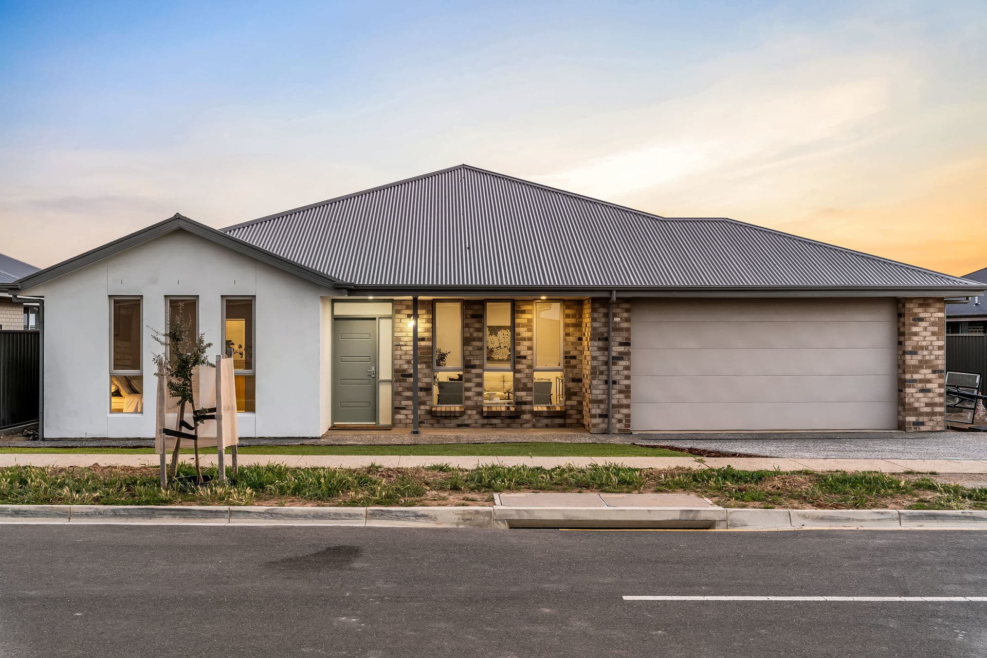 23 Bright Avenue, Moana - Image 1