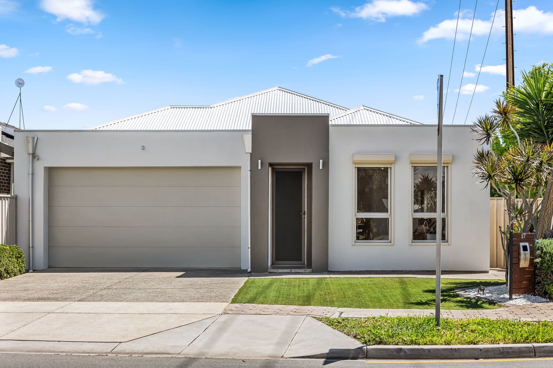 57 Lord Howe Avenue, Hillcrest - Image 1