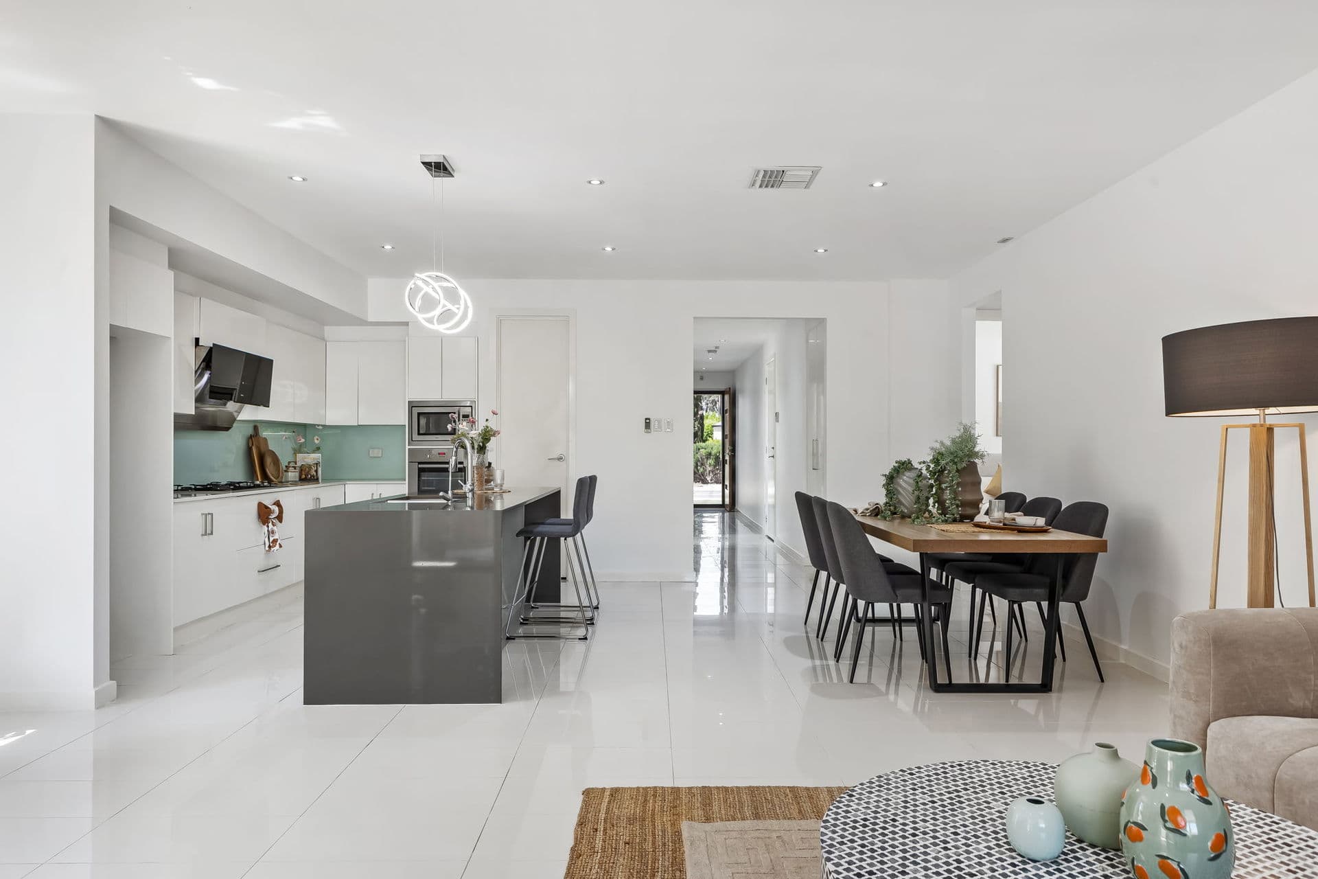 57 Lord Howe Avenue, Hillcrest - Thumbnail 2