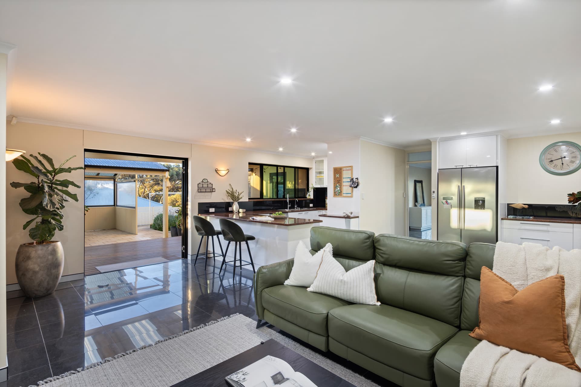 16 Nimboya Road, Marino - Thumbnail 3