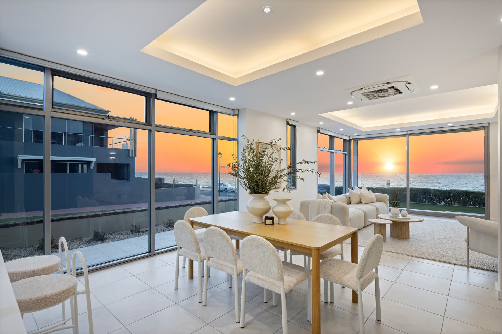47A South Esplanade, Glenelg South - Thumbnail 3