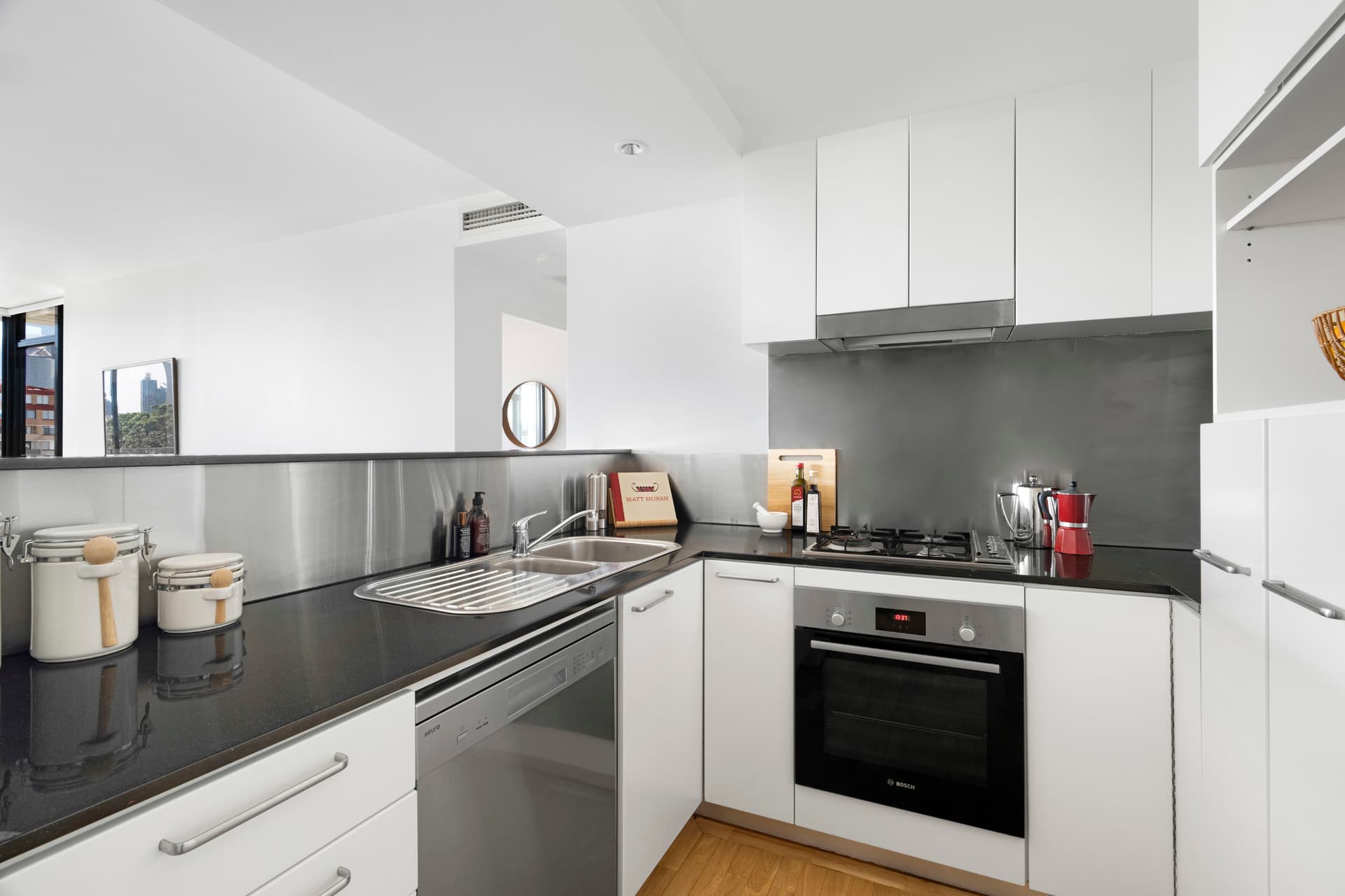 402/1A Tusculum Street, Potts Point, Potts Point - Thumbnail 6