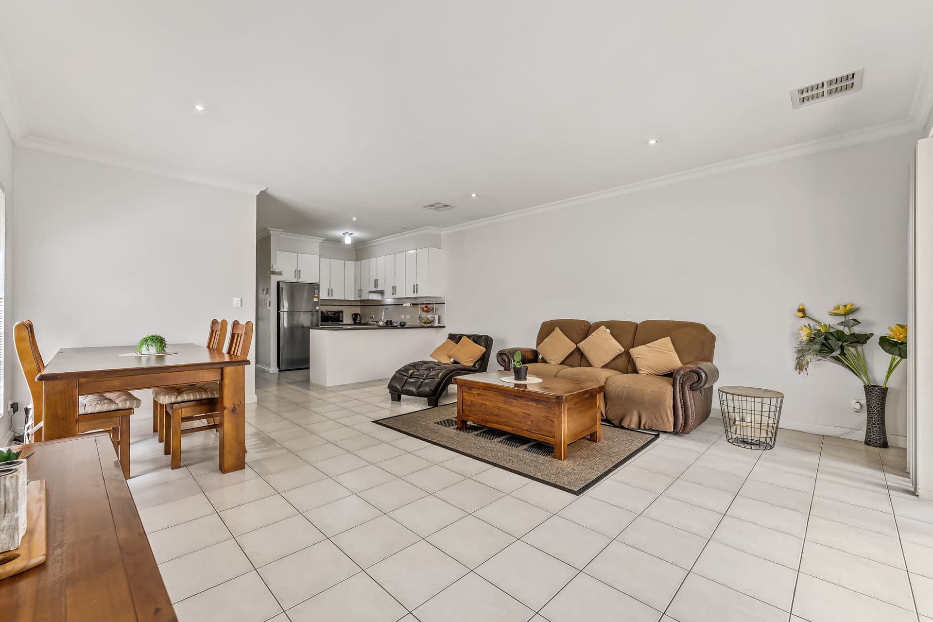 2A Raggatt Crescent, Mitchell Park - Thumbnail 8