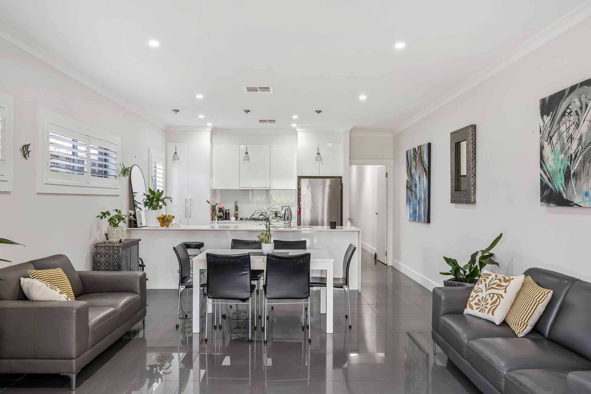 81 Folkestone Road, Dover Gardens - Thumbnail 2