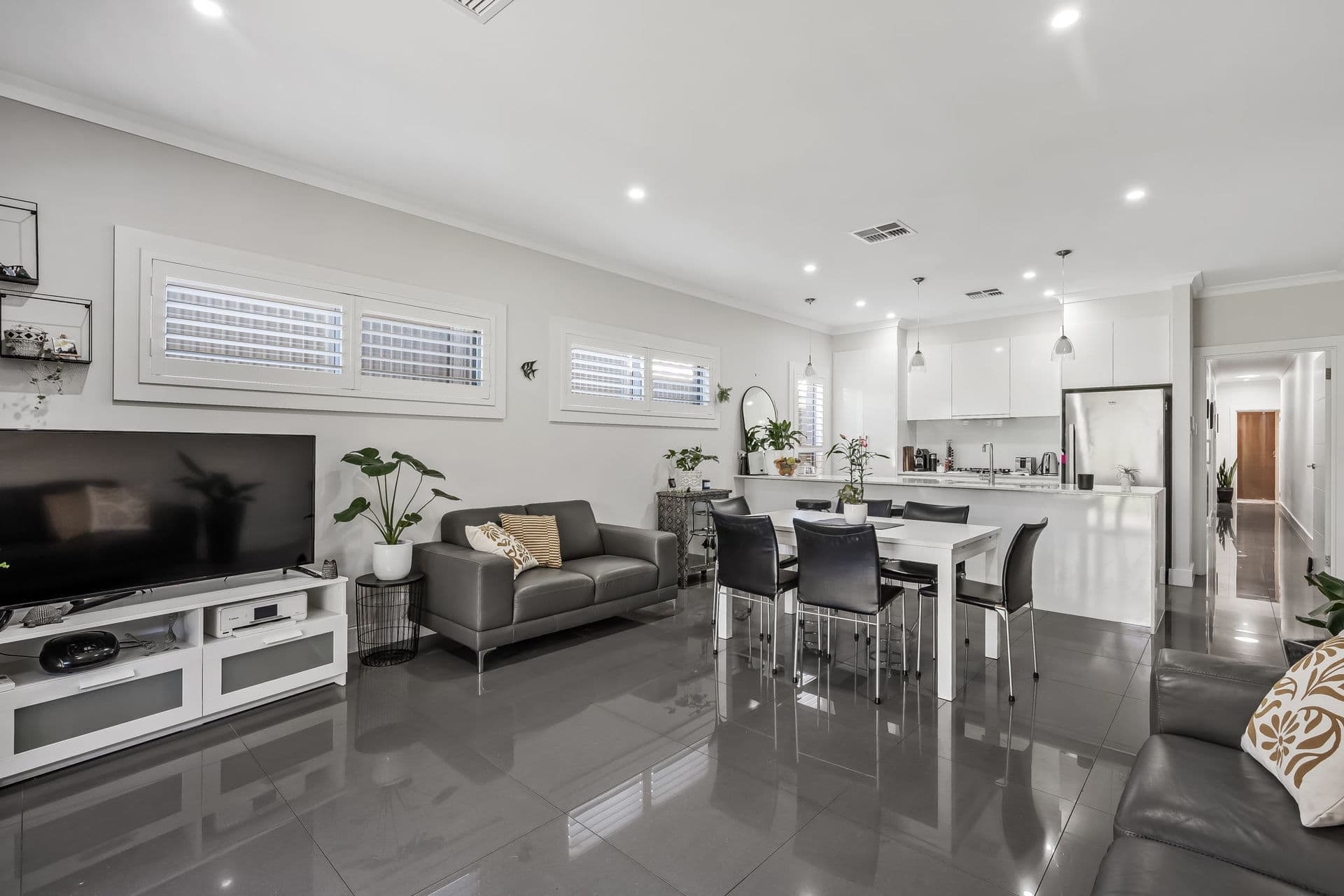 81 Folkestone Road, Dover Gardens - Thumbnail 5