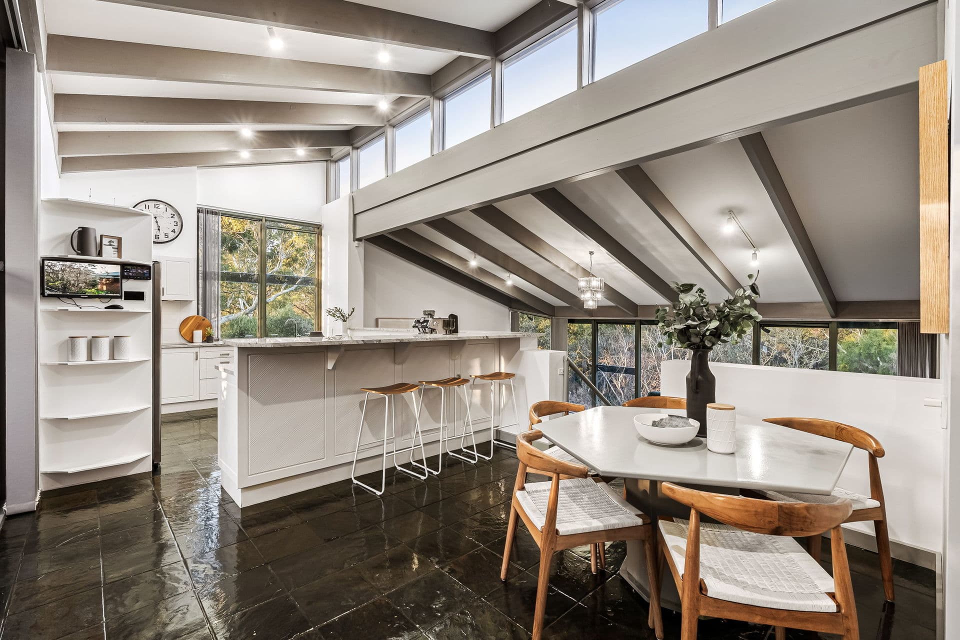 6 Willowbridge Grove, Burnside - Thumbnail 4