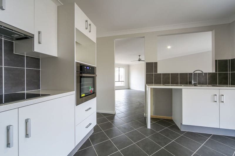 15/4 Galaup Street, Little Bay - Thumbnail 4