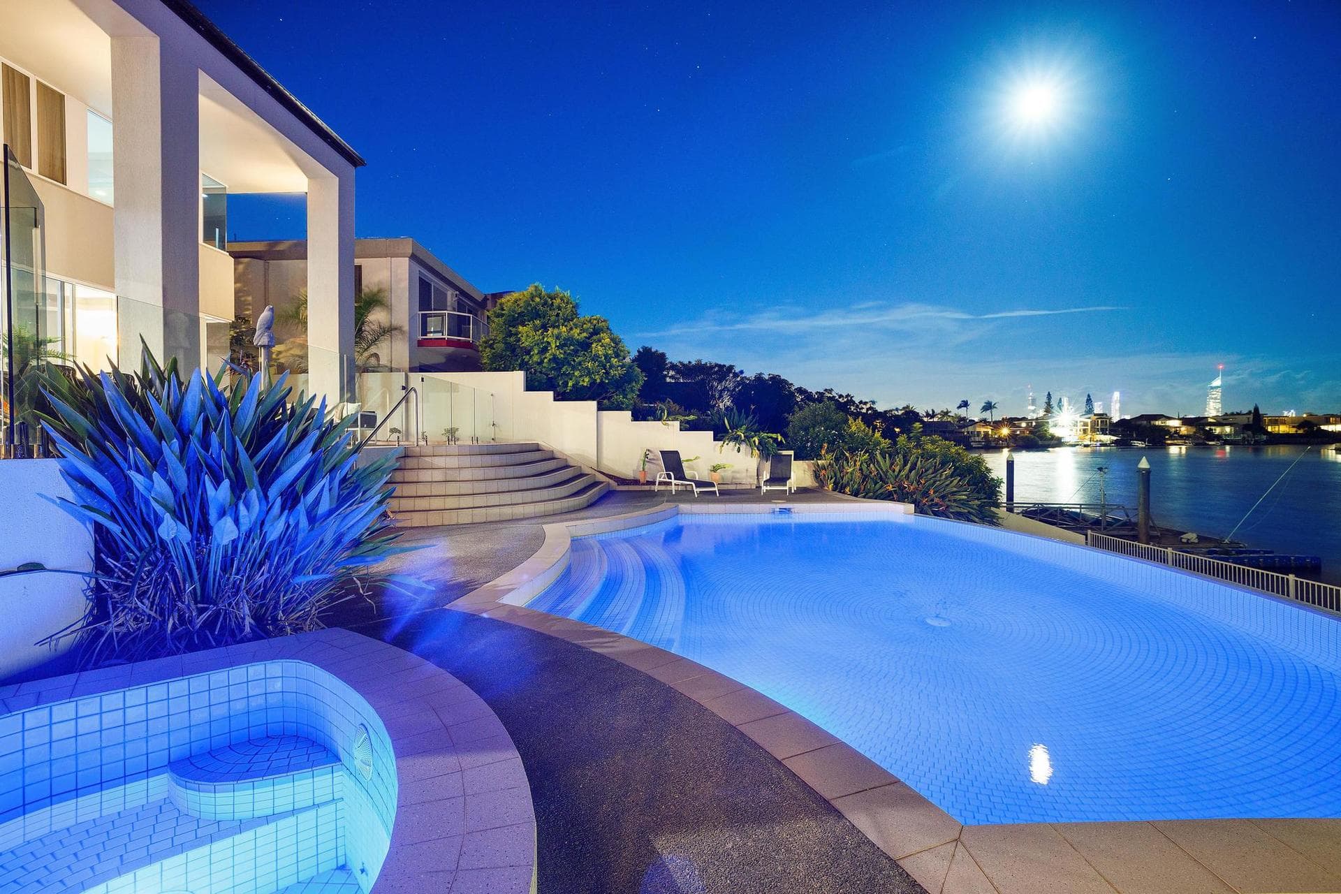 2/58 Chaleyer Street, Rose Bay, Benowa Waters - Thumbnail 2