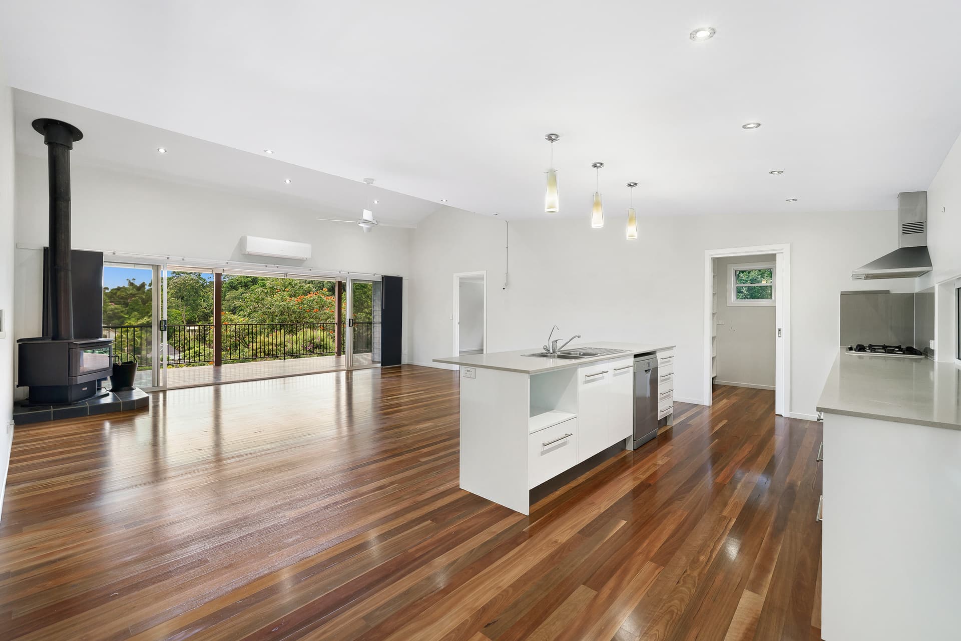 6A/45 Ocean  Avenue, Double Bay, Tamborine Mountain - Thumbnail 2