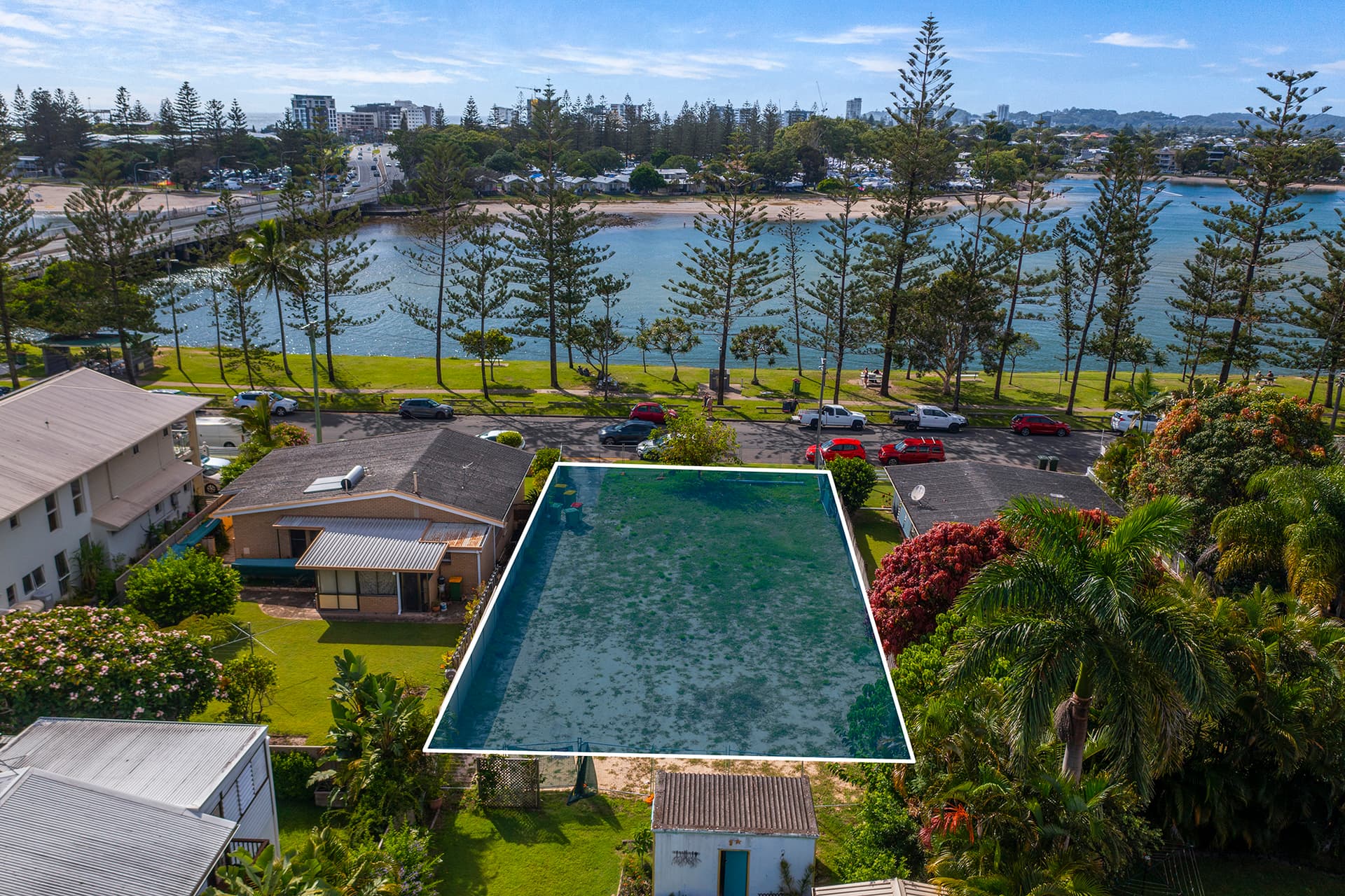 1/116 Carrington Road, Randwick, Burleigh Heads - Image 1