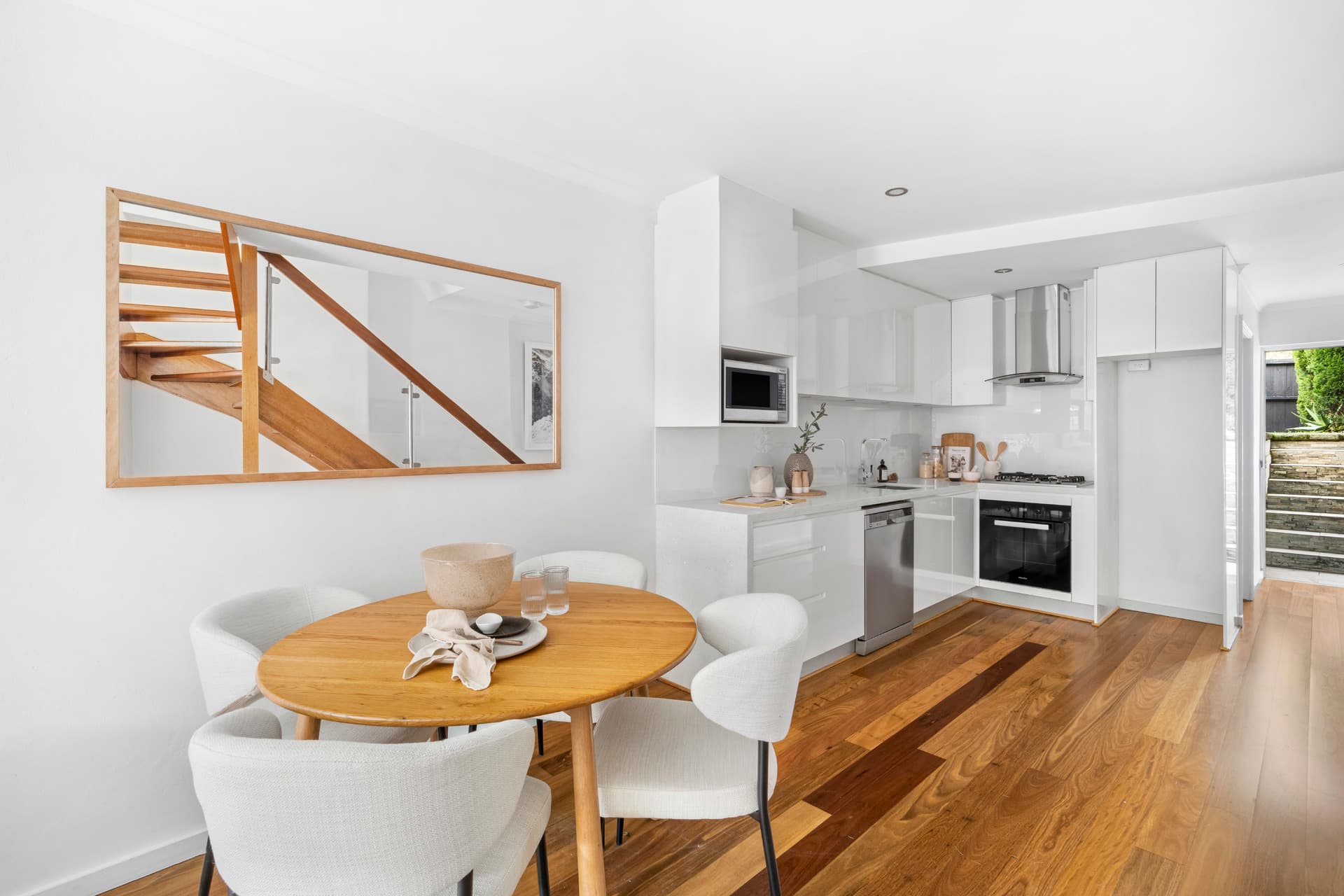 25 South Street, Edgecliff, Edgecliff - Thumbnail 2