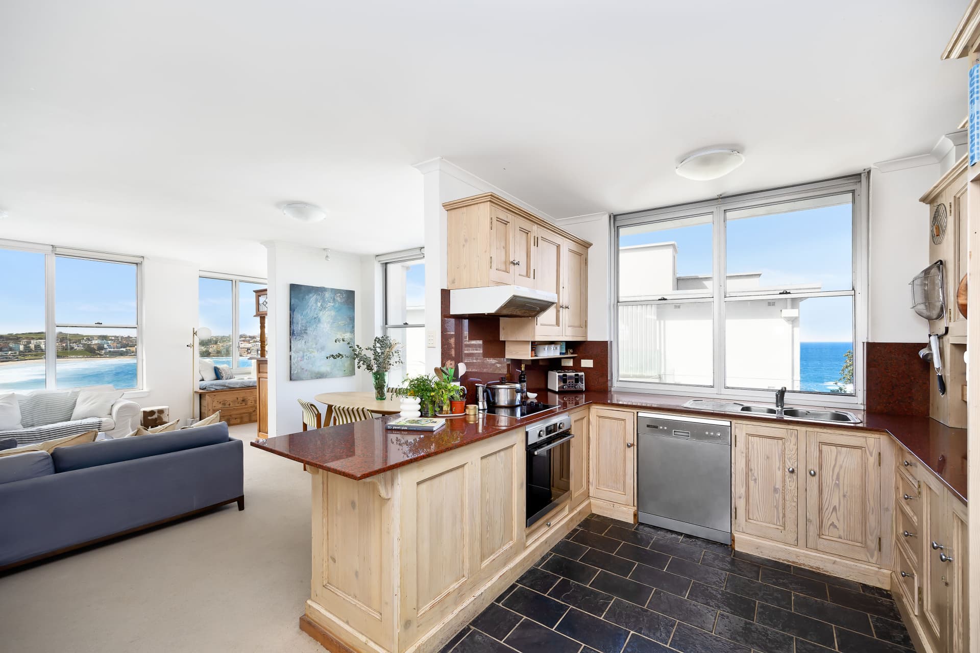 2B/3 Campbell Parade, Bondi Beach, Bondi Beach - Thumbnail 7