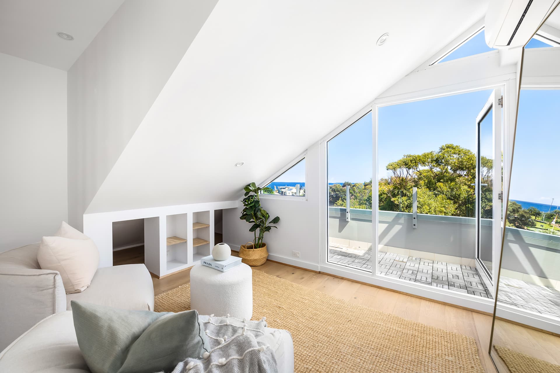1/1 Eastbourne Avenue, Clovelly, Clovelly - Image 1