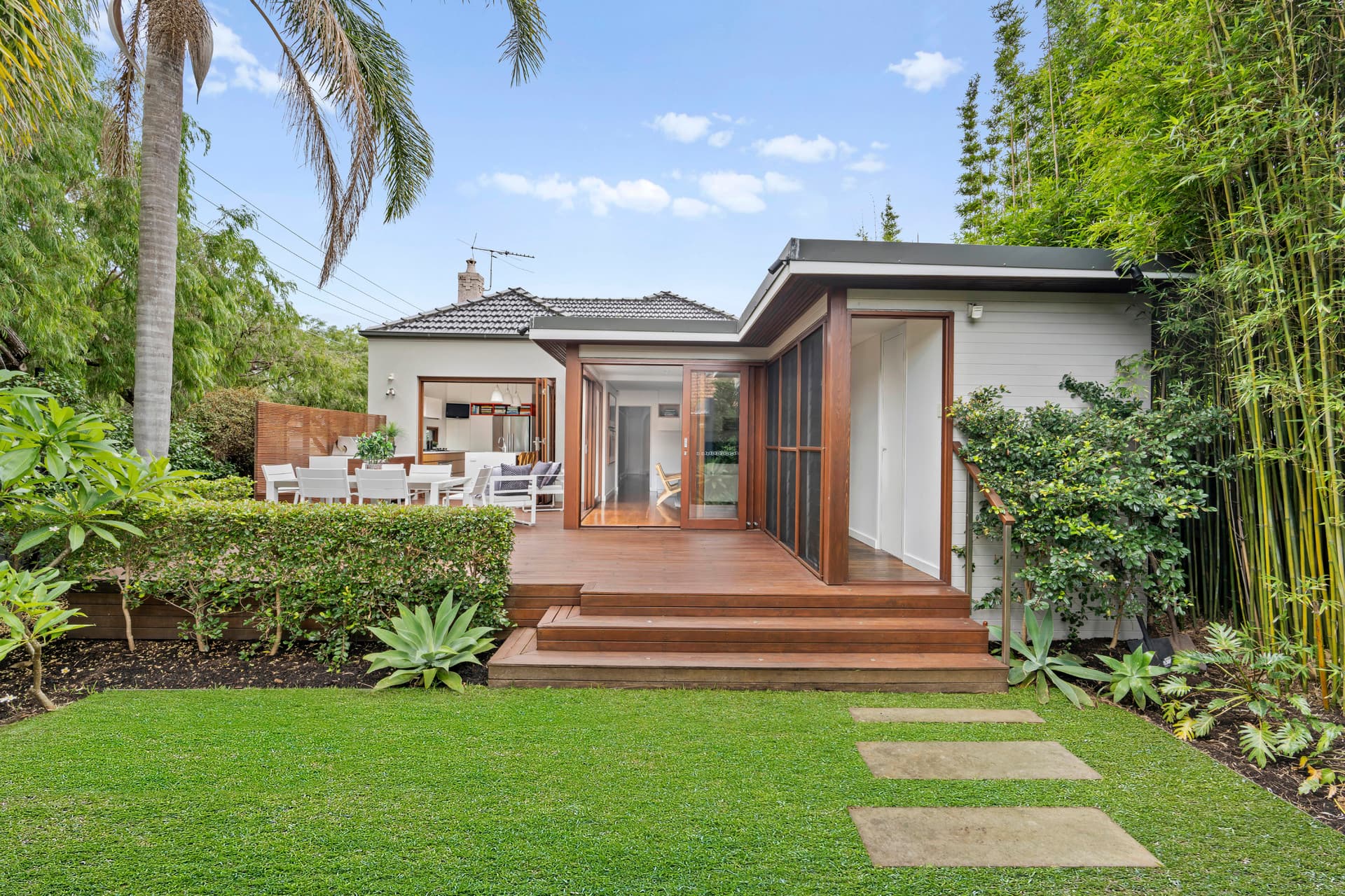 334 Doncaster Avenue, Kingsford, Kingsford - Image 1