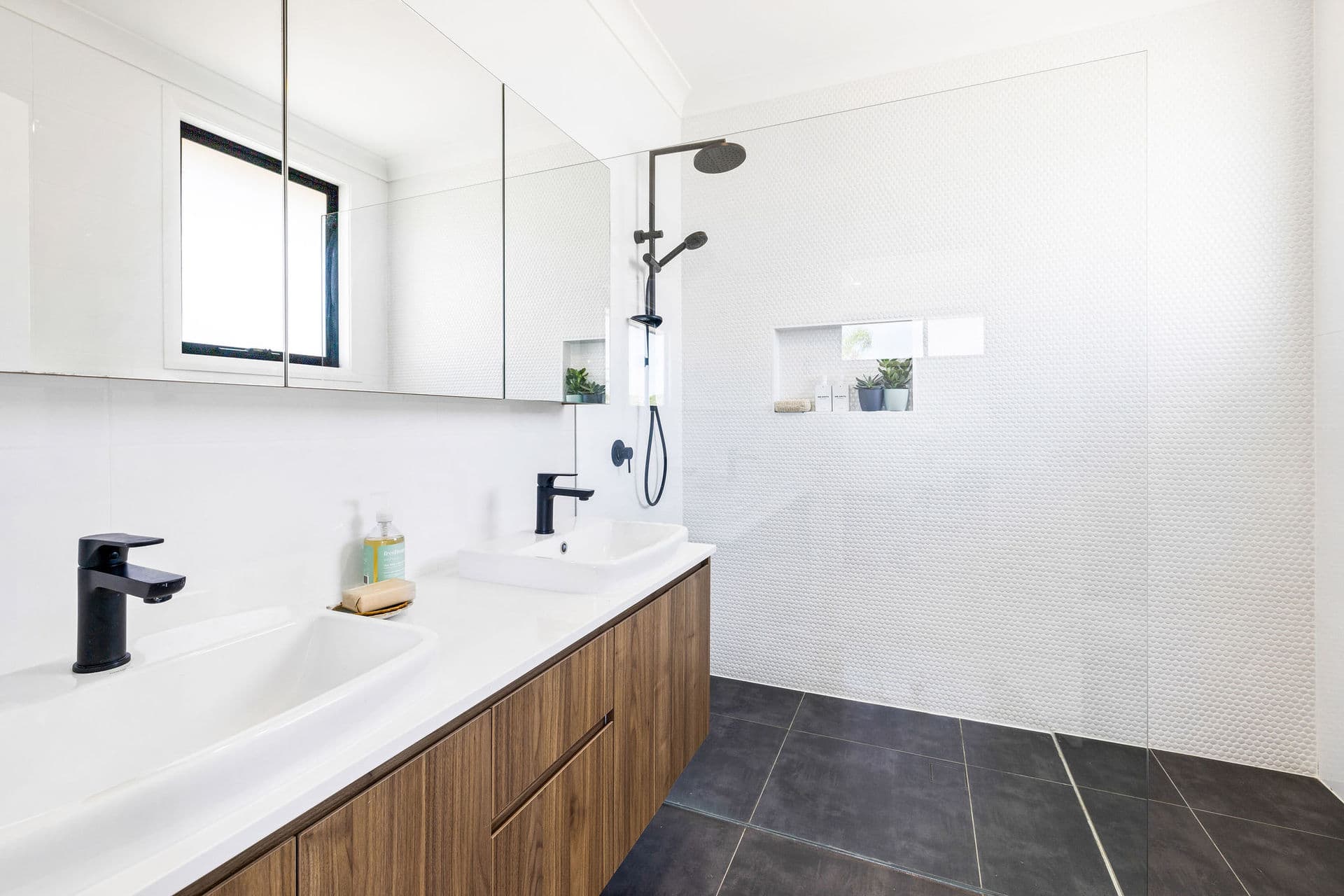 97B  Wild Street, Maroubra, Maroubra - Thumbnail 4