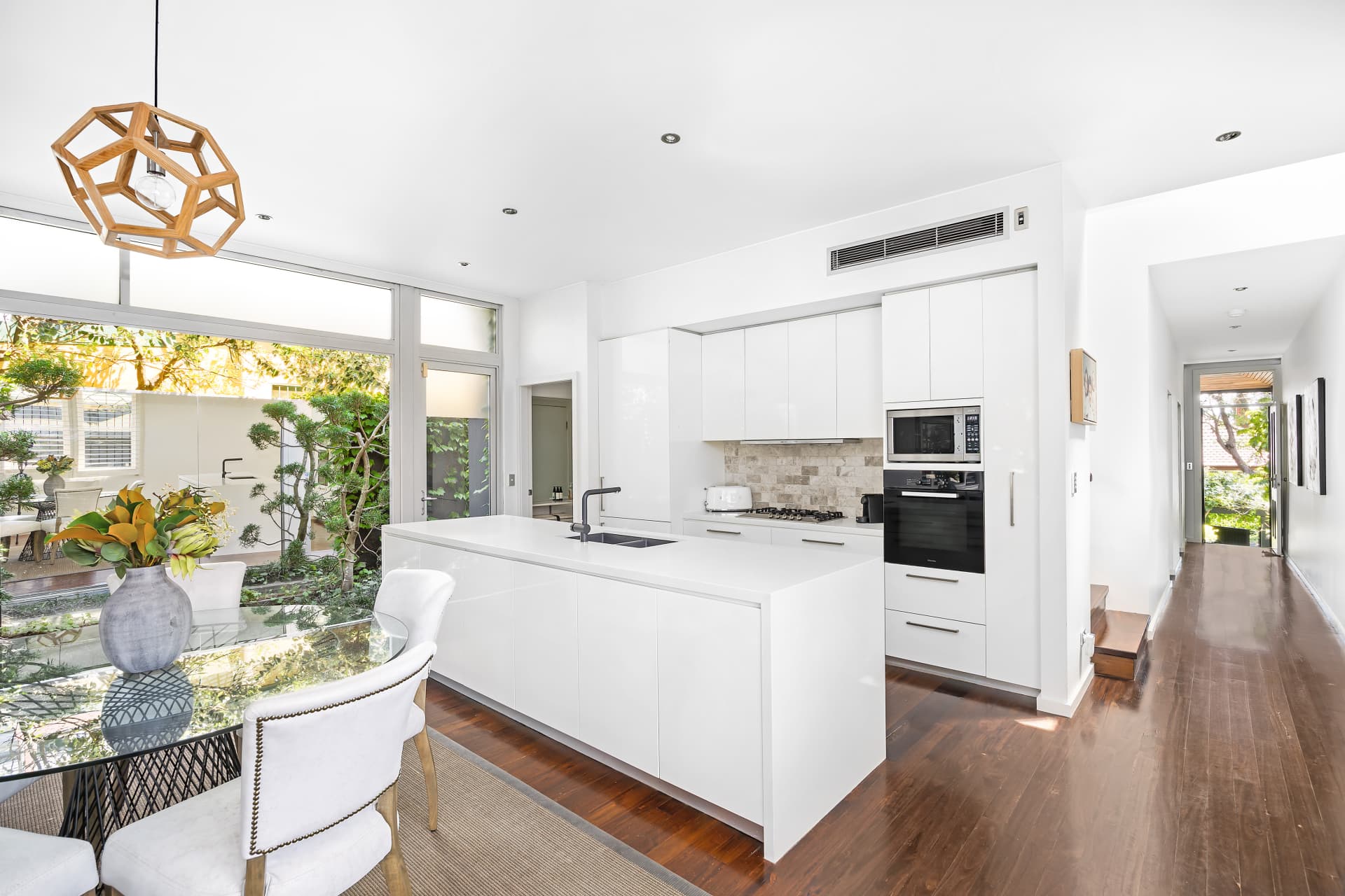 120 Newland Street, Queens Park, Queens Park - Image 1