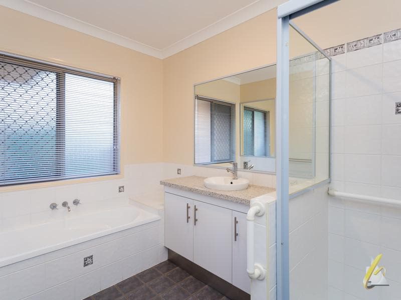 8 Fryer Close, Bellbowrie - Thumbnail 8