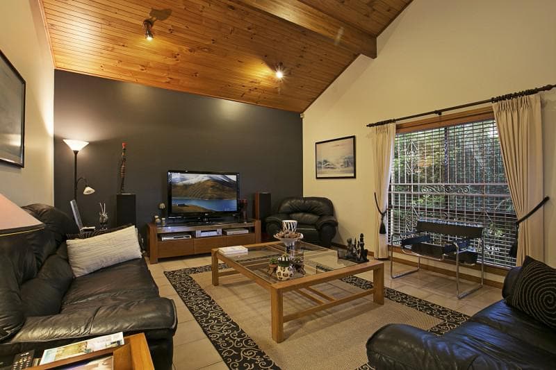 54 Hannah St,  Mount Ommaney, Mount Ommaney - Thumbnail 2