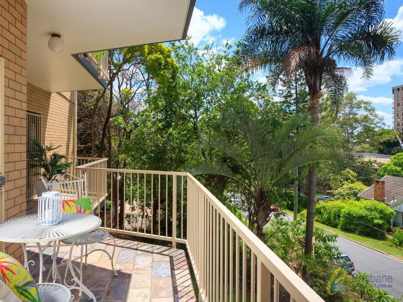 2/30 Armadale St,  St Lucia, St Lucia - Thumbnail 5