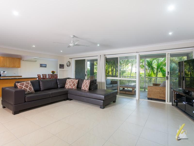 33 Timbarra Cr,  Jindalee, Jindalee - Thumbnail 3