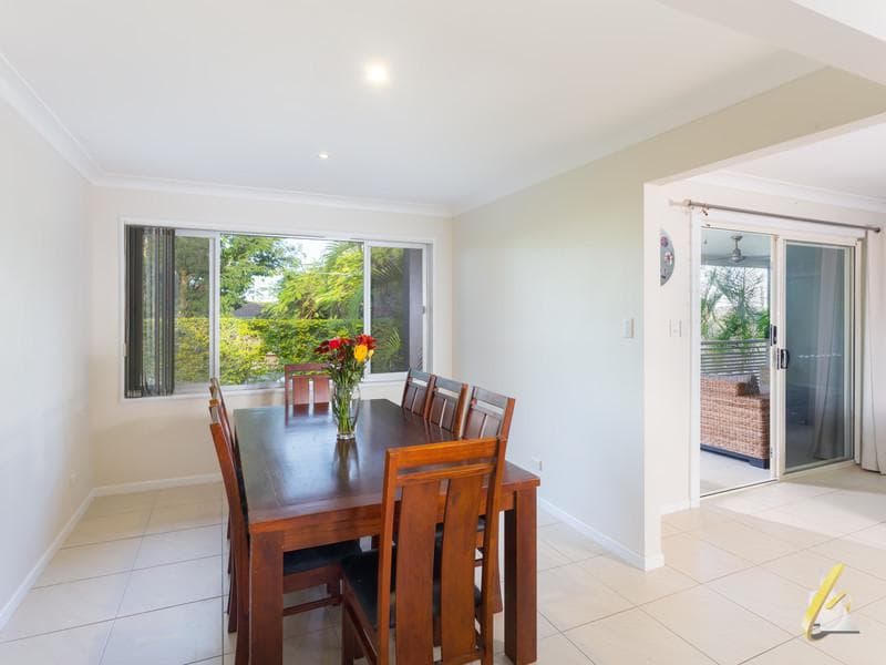 33 Timbarra Cr,  Jindalee, Jindalee - Thumbnail 5