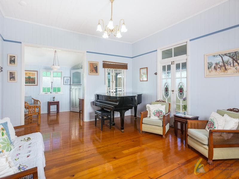 35 White St,  Graceville, Graceville - Thumbnail 2