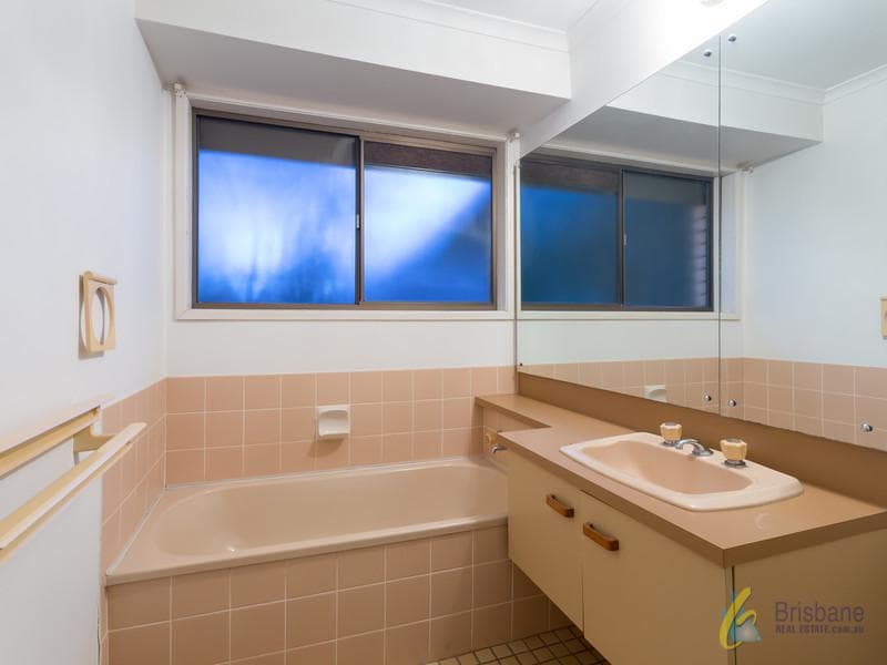 17 Montanus Drive, Bellbowrie - Thumbnail 7