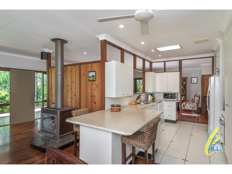 4 Caringal Drive,  Karana Downs, Karana Downs - Thumbnail 3