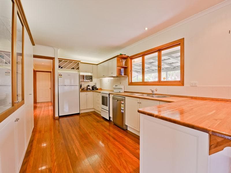22 Aberfoyle Street,  Kenmore, Kenmore - Thumbnail 7